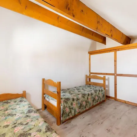 1 Bedroom For 6 Holiday home